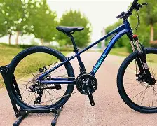 自行车赛场再起风云:天山风暴队失利漠南烈马队,赛场气氛火爆防线高度稳定 自行车赛场再起风云:天山风暴队失利漠南烈马队,赛场气氛火爆防线高度稳定